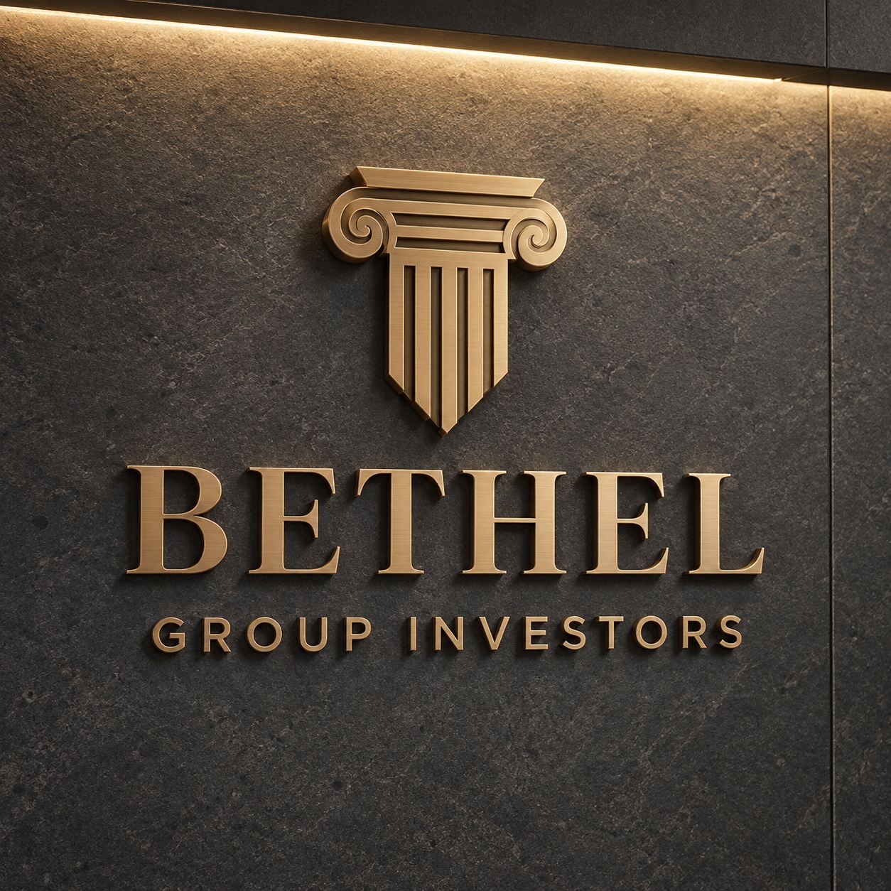 Visualización del emblema Bethel en metal dorado con relieve sobre piedra oscura